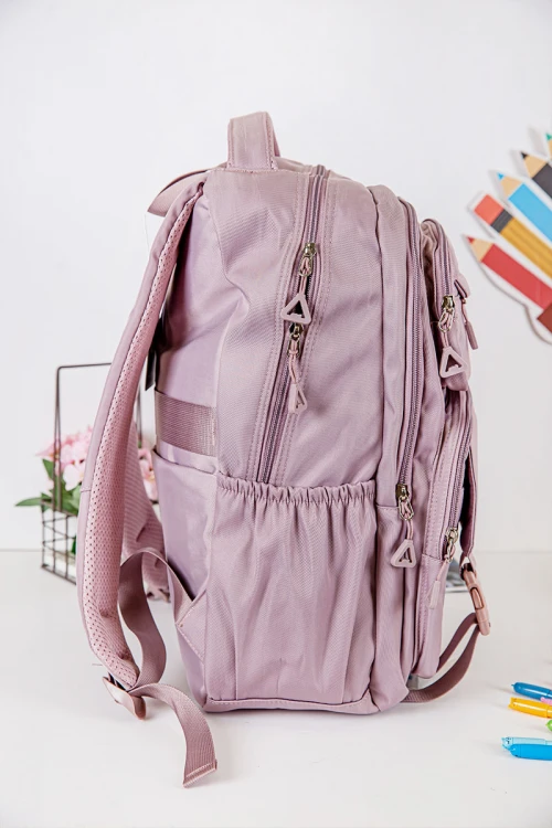 شنطة ظهر مدرسية متعددة الألوان بجيوب متعددة مع مقلمة