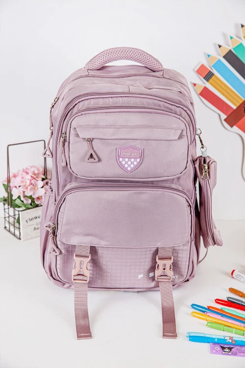 شنطة ظهر مدرسية متعددة الألوان بجيوب متعددة مع مقلمة