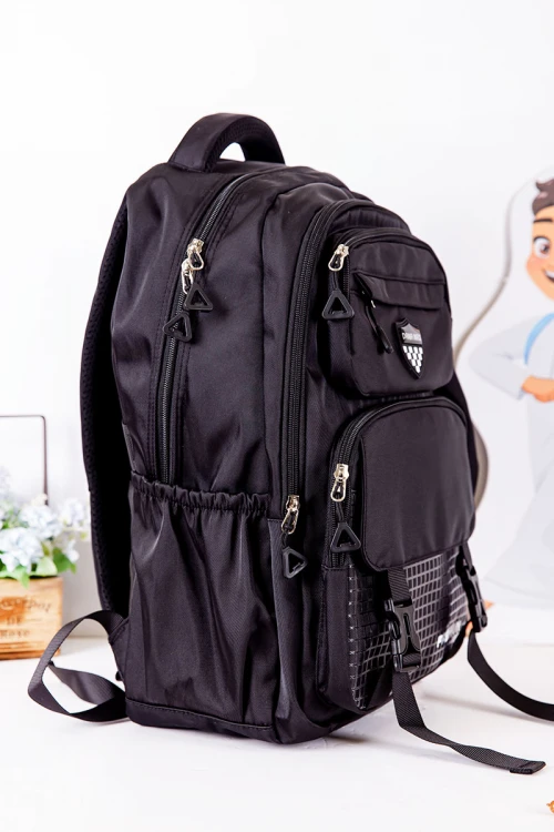 شنطة ظهر مدرسية متعددة الألوان بجيوب متعددة مع مقلمة