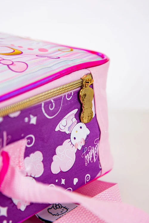شنطة طعام بناتي مزيج من اللون الوردي و الموف مزينة بشخصية لولو كاتي الكرتونية