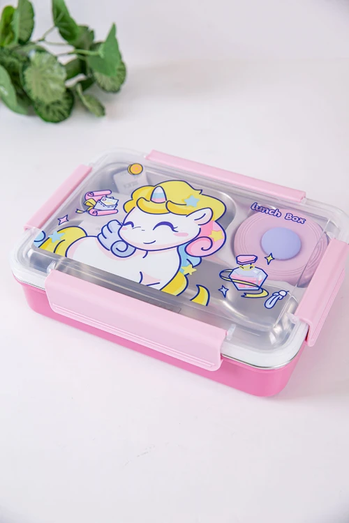 حافظة طعام مدرسية متعددة الألوان مقسمة و مزينة برسومات كرتونية مع ملعقة و شوكة بلاستيك