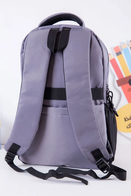 شنطة ظهر مدرسية ولادي لون رصاصي بجيوب متعددة