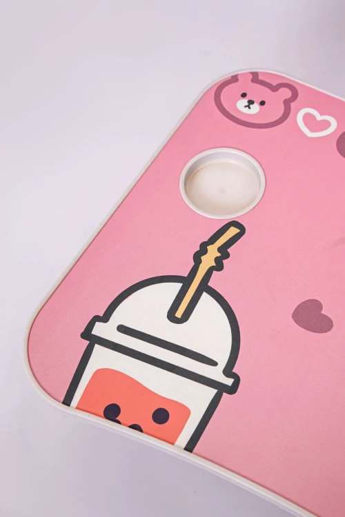 طاولة مدرسية متعددة الألوان مزينة برسومات كرتونية قابلة للطي