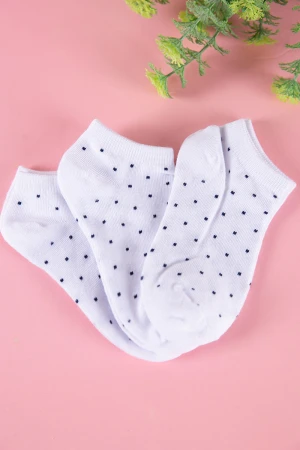 جوارب بناتي لون أبيض منقط باللون الأسود 3 حبات