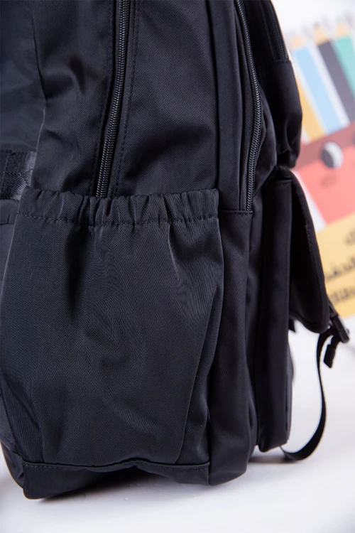 شنطة ظهر مدرسية متعددة الألوان بجيوب متعددة مع مقلمة