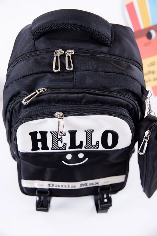 شنطة ظهر مدرسية متعددة الألوان بجيوب متعددة مع مقلمة