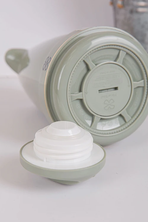 ترمس للقهوة أو الشاي لون تفاحي حافظ للحرارة و البرودة بسعة 1 لتر