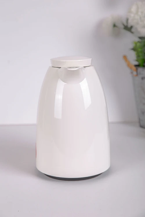 ترمس للقهوة و الشاي لون أبيض حافظ للحرارة و البرودة بسعة 0.5 لتر