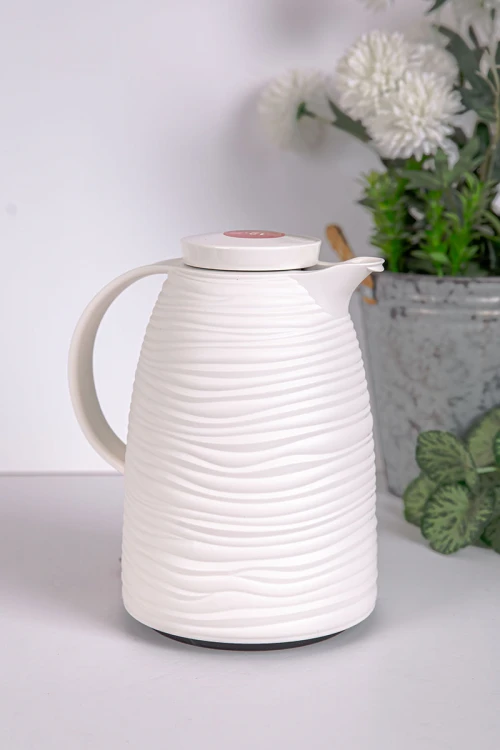 ترمس للقهوة و الشاي لون أبيض مموج حافظ للحرارة و البرودة بسعة 1 لتر