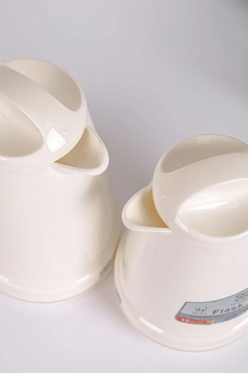 طقم 2 ترامس للقهوة و الشاي لون اوف وايت حافظ للحرارة و البرودة بسعة 1.6 لتر