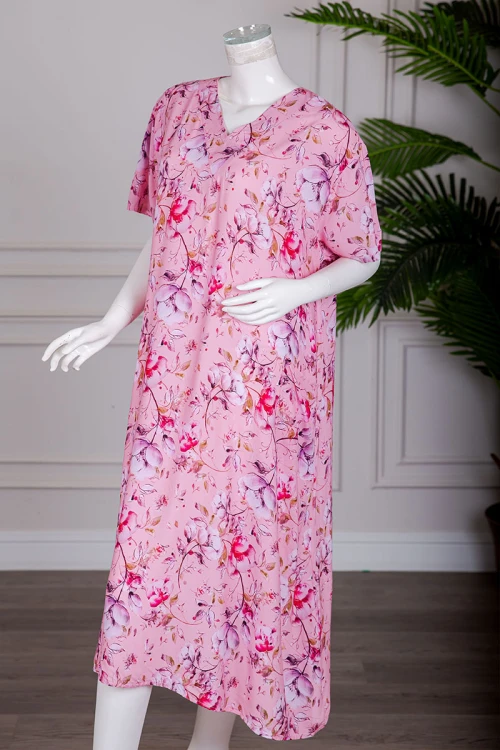 قميص نسائي ميدي لون وردي مشجر بياقة قصة سبعة و بجيوب و أكمام قصيرة