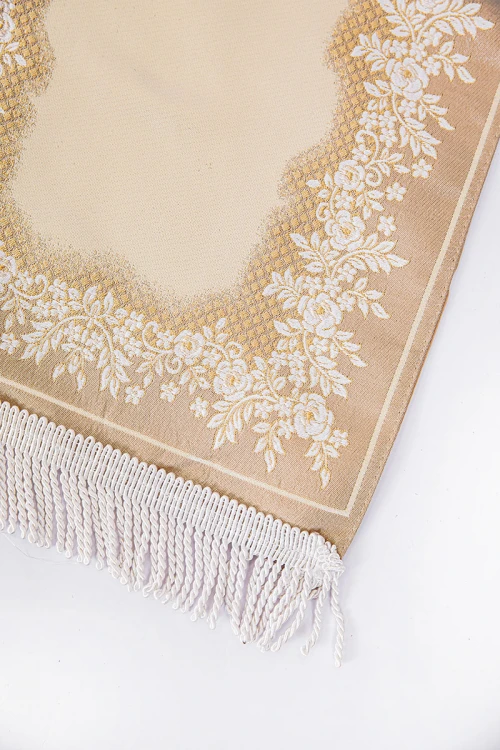 سجادة صلاة متعددة الألوان