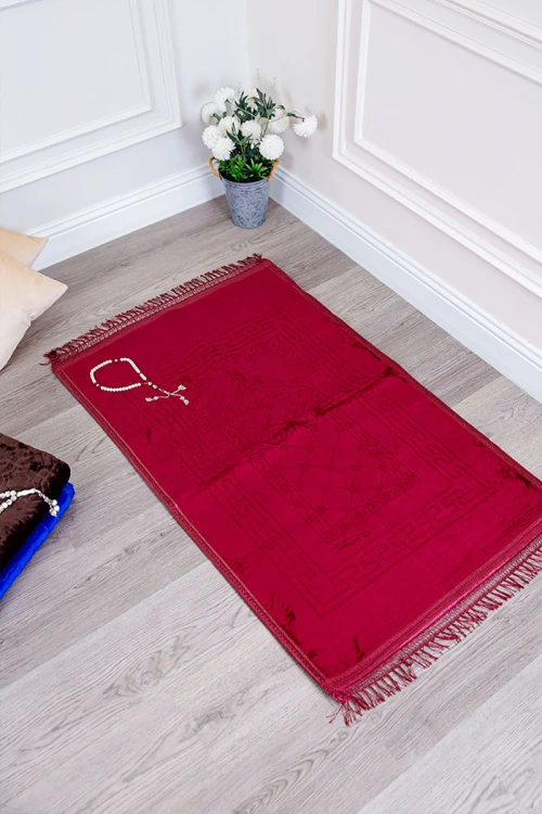 سجادة صلاة متعددة الألوان