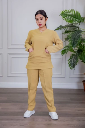 بيجامة عاملة شتوية قطعتين متعددة الألوان بلوزة بياقة قصة سبعة و بجيوب من الأمام مع بنطلون طويل