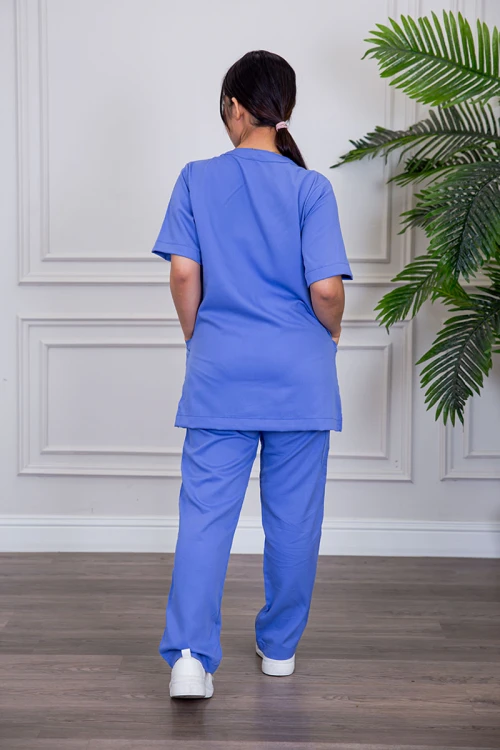 سكراب-طبي-قطعتين-متعدد-الألوان-بلوزة-بياقة-قصة-سبعة