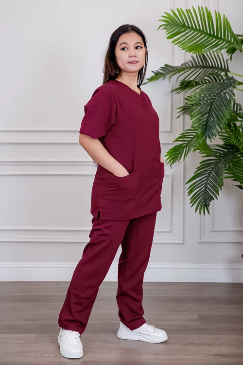 سكراب-طبي-قطعتين-متعدد-الألوان-بلوزة-بياقة-قصة-سبعة