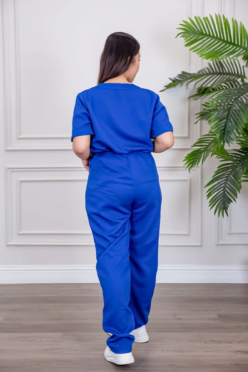 سكراب-طبي-قطعتين-متعدد-الألوان-بلوزة-بياقة-قصة-سبعة