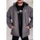 جاكيت رجالي شتوي منفوخ لون رصاصي بقبعة رأس منفصلة قابلة للتركيب و أكمام طويلة بجيوب وسحاب من الأمام