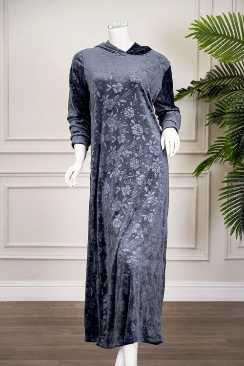 قميص نسائي شتوي طويل لون رصاصي مشجر ياقة بقبعة متصلة و بأكمام طويلة