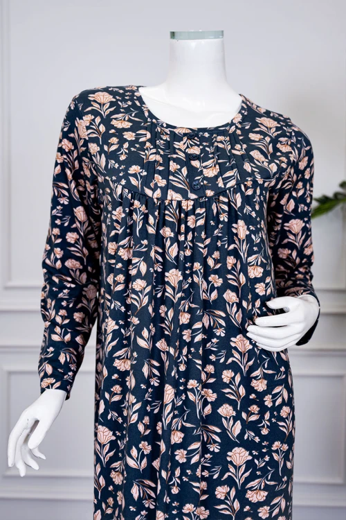 قميص نسائي طويل لون كحلي مشجر بالبيج ياقة دائرية بأزرار و بأكمام طويلة