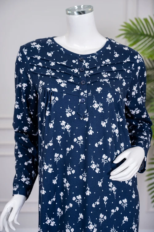 قميص نسائي طويل لون كحلي مشجر ياقة دائرية بأزرار و بأكمام طويلة