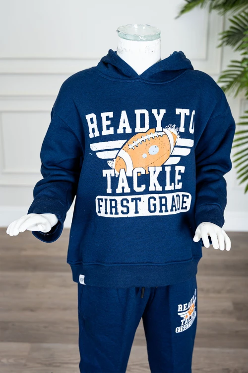 طقم-قطعتين-ولادي-شتوي-لون-كحلي-مزين-بكتابات-و-رسومات-