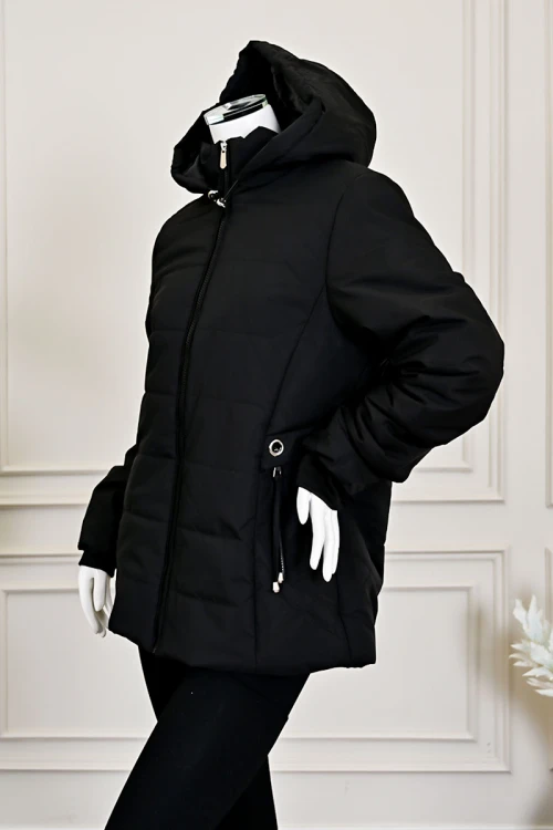 جاكيت نسائي شتوي أسود بقبعة ثابتة مزينة بفرو بسحاب وجيوب أمامية