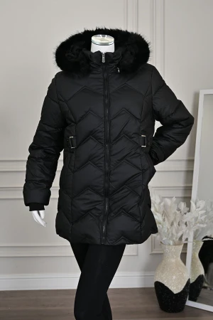 جاكيت نسائي شتوي لون أسود بقبعة منفصلة بفرو قابلة للتركيب و بسحاب و جيوب من الأمام