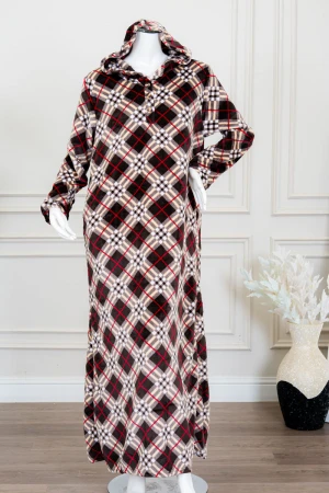 قميص نسائي طويل شتوي لون بني غامق مع تداخلات بأشكال و خطوط ملونة بقبعة متصلة و أزرار من الأمام و بأكمام طويلة 