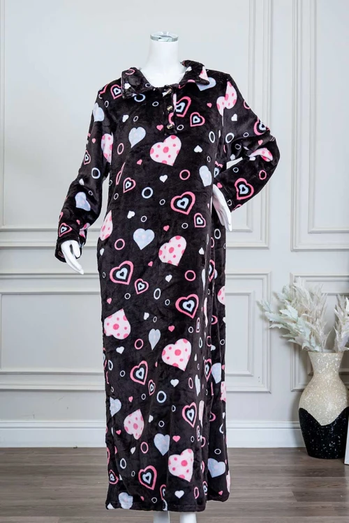 قميص نسائي طويل شتوي متعدد الاوان مزين برسومات ملونة ياقة مطوية و أزرار من الأمام و بأكمام طويلة