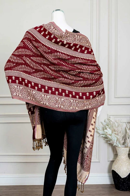 شال كشميري نسائي متعدد الألوان بنقوش ملونة