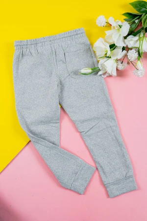 بنطلون ولادي طويل لون رمادي بجيوب و برباط في الخصر 