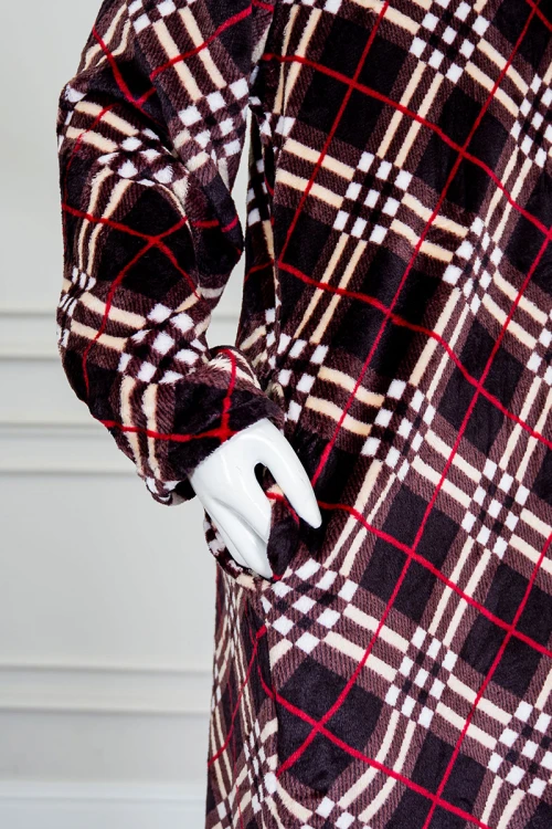 قميص-نسائي-طويل-شتوي-متعدد-الألوان-مع-تداخلات-بأشكال-