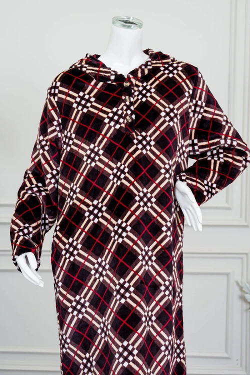 قميص-نسائي-طويل-شتوي-متعدد-الألوان-مع-تداخلات-بأشكال-