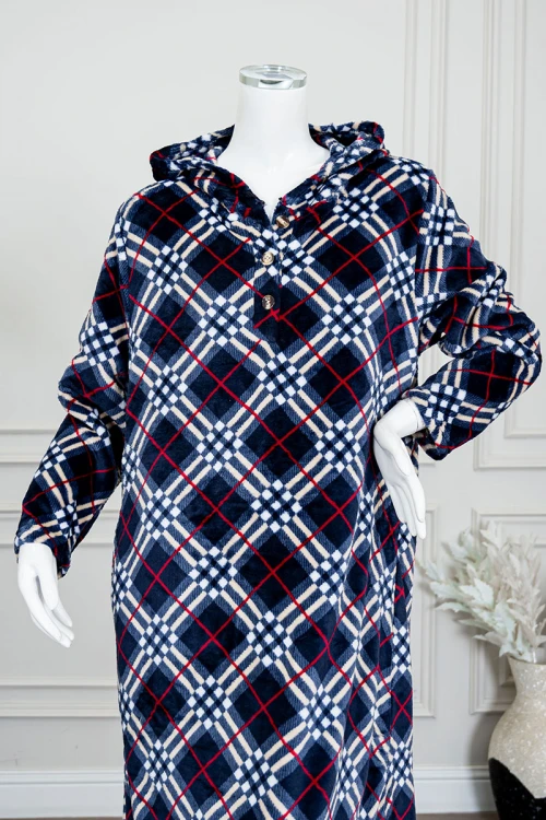 قميص-نسائي-طويل-شتوي-متعدد-الألوان-مع-تداخلات-بأشكال-