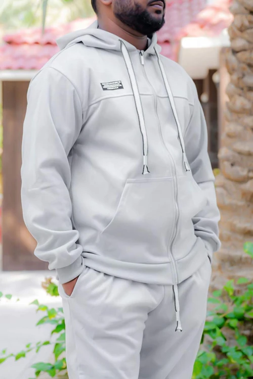 طقم-رجالي-شتوي-قطعتين-لون-رمادي-فاتح-ببلوفر-هودي-قبعة-متصلة
