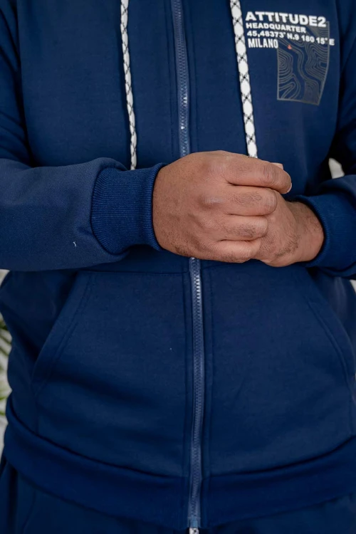 طقم-رجالي-شتوي-قطعتين-لون-كحلي-ببلوفر-هودي-قبعة-متصلة-برباط-و-بسحاب