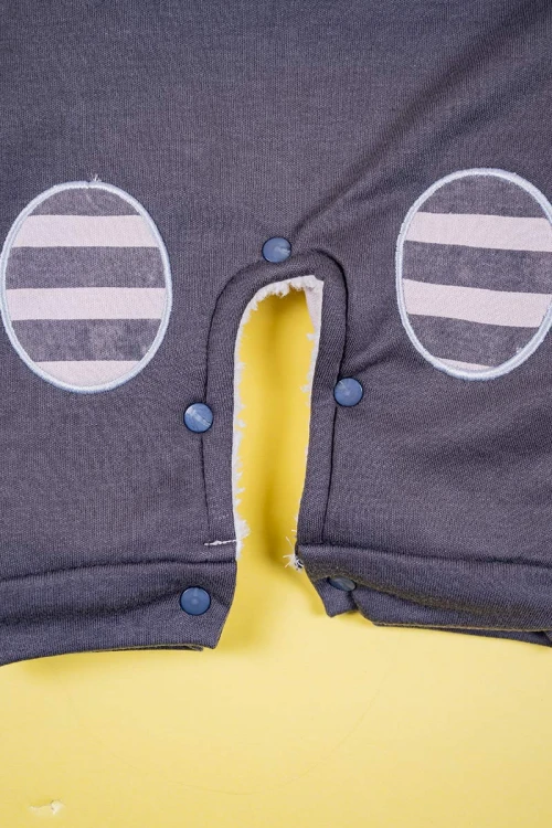 بربتوز-أطفال-شتوي-مبطن-لون-رمادي-غامق-و-اوف-وايت-