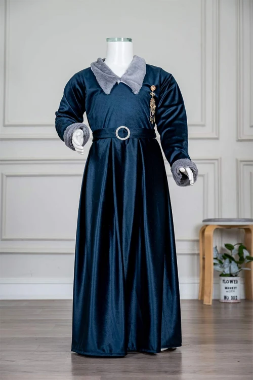 فستان-بناتي-طويل-متعدد-الألوان-مزين-بالفرو-في-الياقة-