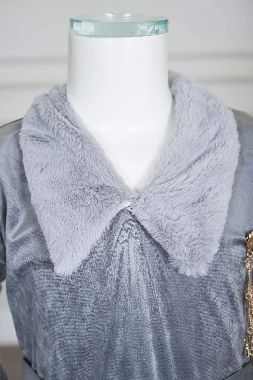 فستان-بناتي-طويل-متعدد-الألوان-مزين-بالفرو-في-الياقة-