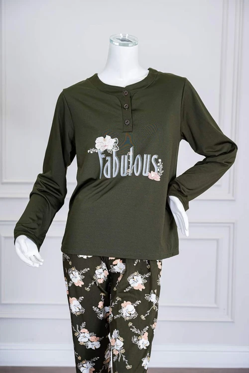 بيجاما-نسائية-قطعتين-لون-زيتي-ياقة-دائرية-بأزرار-مزينة-بكتابات-