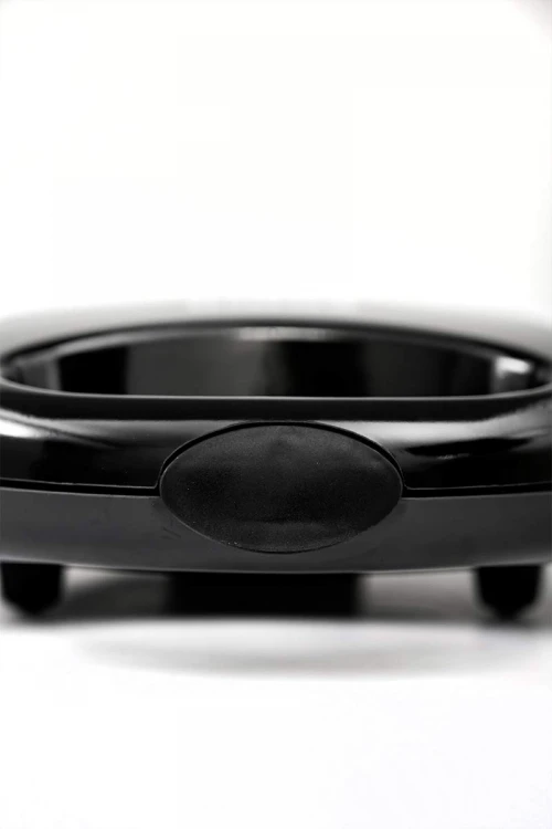 سخان ساندويتشات كهربائي لون أسود مكون من ألواح مسطرة غير لاصقة بقوة 750 واط