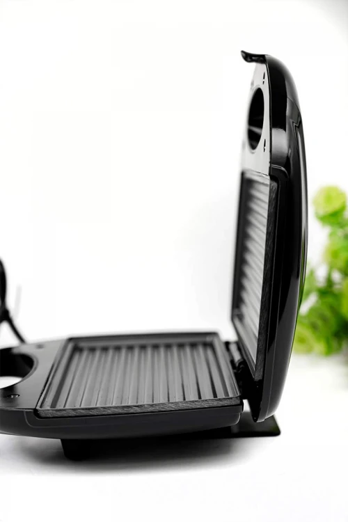 سخان ساندويتشات كهربائي لون أسود مكون من ألواح مسطرة غير لاصقة بقوة 750 واط