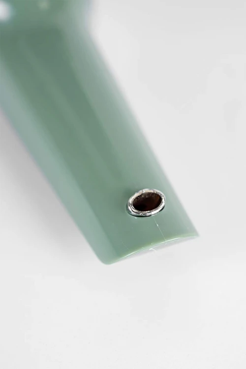 موزع ماء لون تفاحي يعمل بالشحن USB