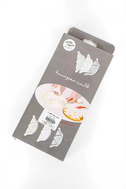 قالب معجنات بلاستيك على شكل مثلث