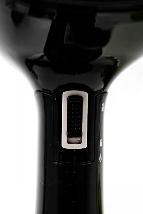 مكواة ملابس بخار يدوية لون أسود بقوة 1470 واط