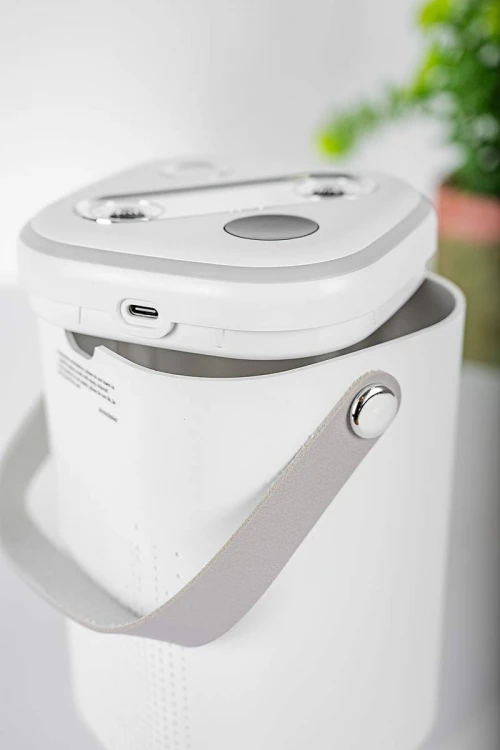 فواحة ملطف هواء لون أبيض يعمل عبر منفذ USB