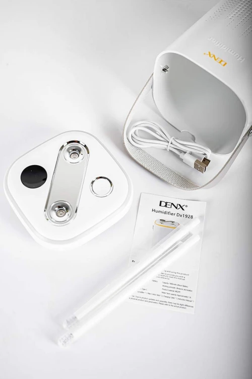 فواحة ملطف هواء لون أبيض يعمل عبر منفذ USB