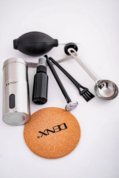 شنطة قهوة لون أسود لتحضير قهوة مقطرة v60 من 15 قطعة متكاملة