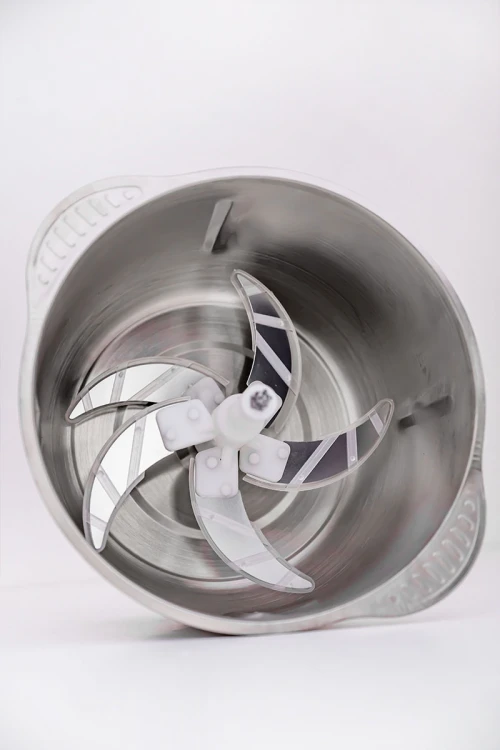 فرامة ستيل كهربائية 5 شفرات تقطيع فولاذية حادة مقاومة للصدأ و بسعة 2 لتر